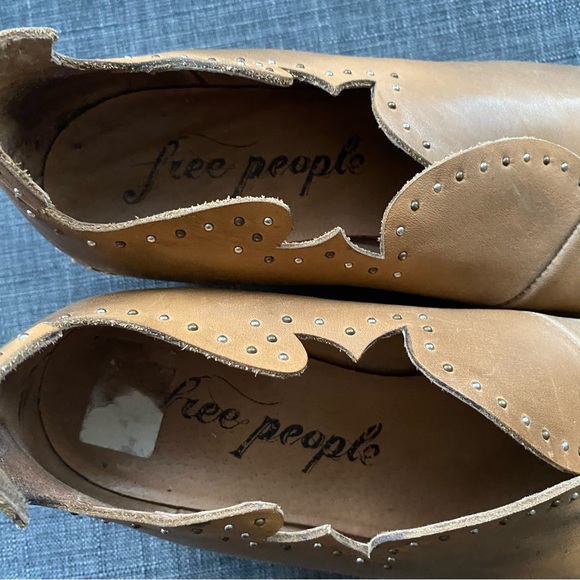 FREE PEOPLE DISTRESSED CUTOUTS BOOTIES - Picture 11 of 11